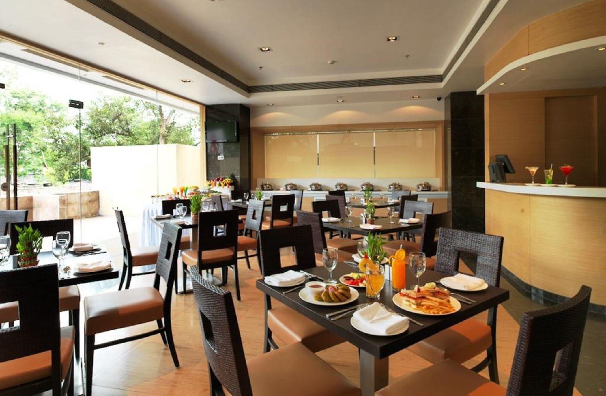 Spree Shivai Hotel Pune Pimpri-Chinchwad Exterior photo